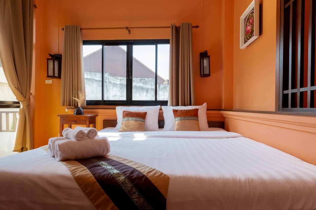 Hotel Huen Hug Chiang Mai Esterno foto